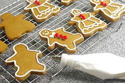 Decorating Gingerbread