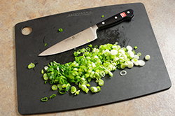 Slicing Green Onions