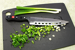 Slicing Scallions