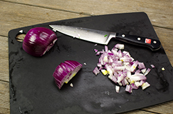 Dicing Onion