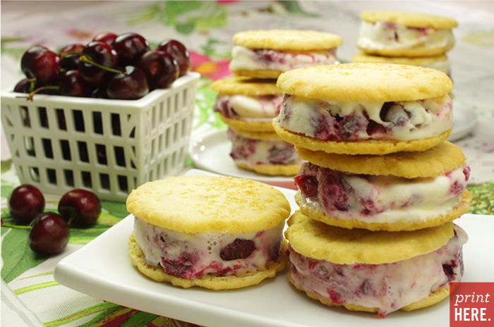 New York Cheesecake
Cherry Cheesecake Ice Cream on Shortcrust Cookies