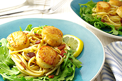 Scallops with Bacon over Linguini and Arugula