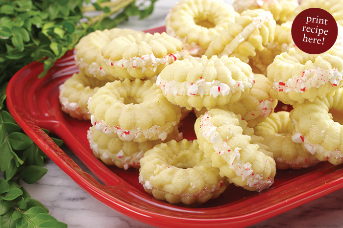 Peppermint Wreath Spritz Sandwiches