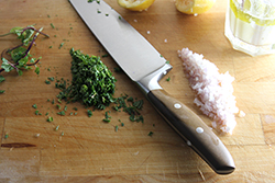 Making creamy mint dressing