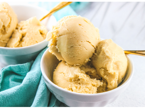 Easy Mango and Coconut Ice Cream