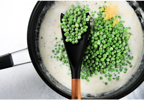 Creamy Pasta with Peas and Pancetta